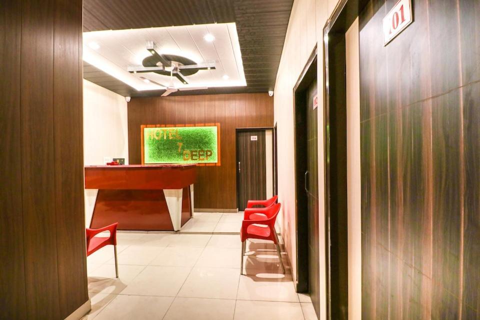 Hotel 7 Deep Лудхіяна Екстер'єр фото